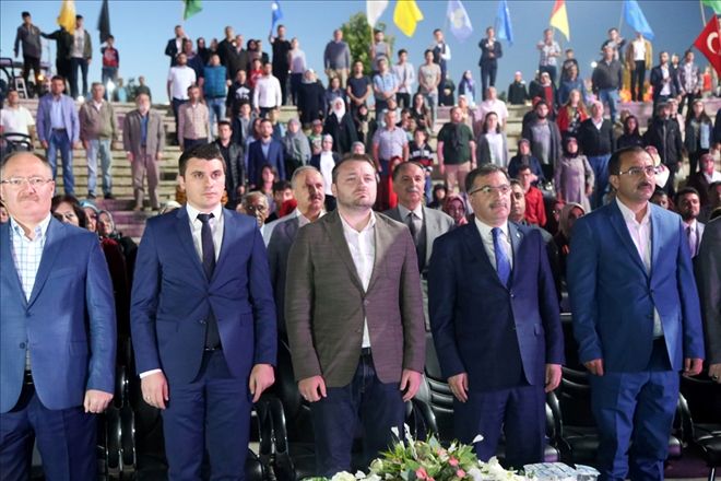 AK PARTİ GENÇLİK KOLLARI GENEL BAŞKANI ECERTAŞ SİVAS´TA