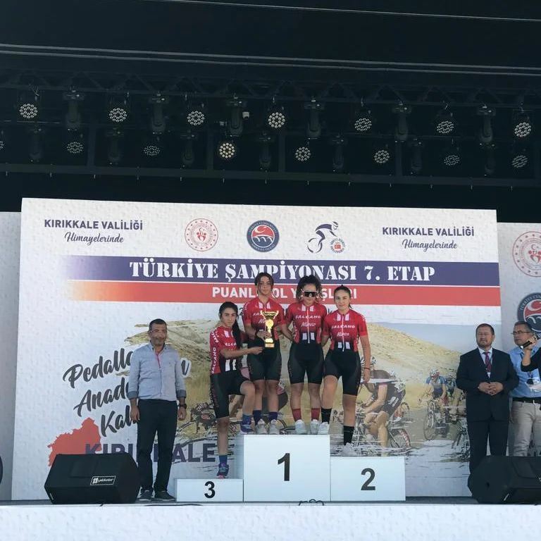 BİSİKLETÇİLER GURURLANDIRDI