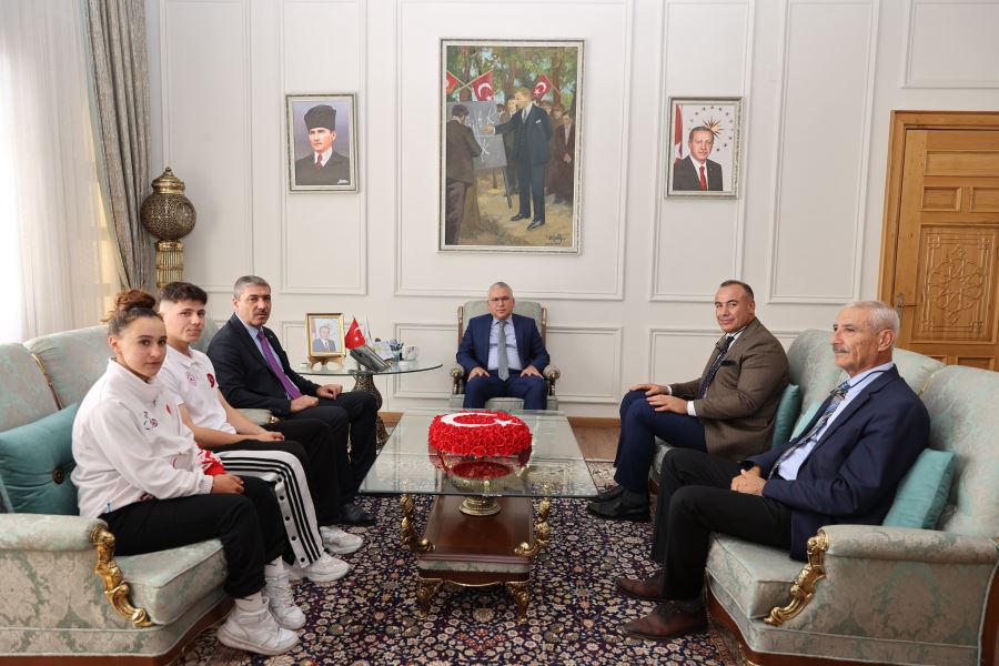 Ziyarette bulundular