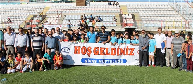 KURAN KURSLARI FUTBOL TURNUVASI BAŞLADI