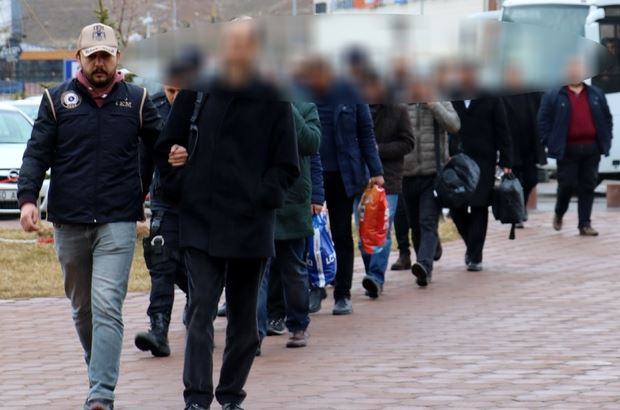 FETÖ'den 12 kişi gözaltına alındı