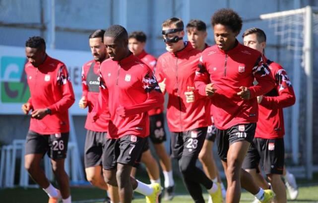 Sivasspor'da Cluj mesaisi