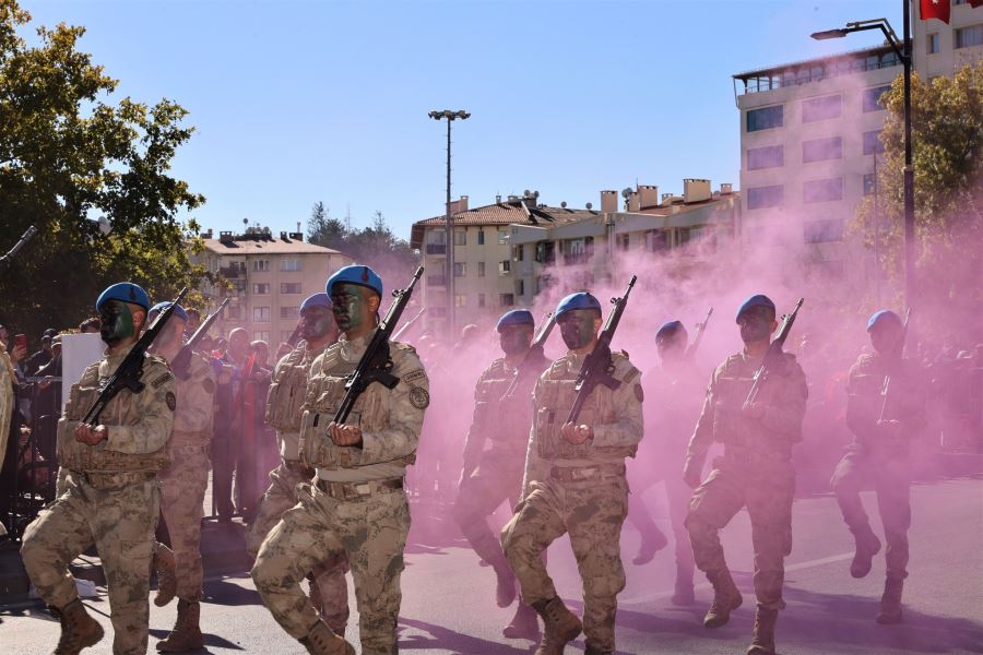 99 YIL ÖNCEKİ RUHLA KUTLANDI (video)