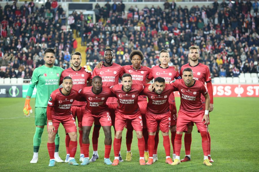 HEDEF LİDER OLARAK ÇIKMAK