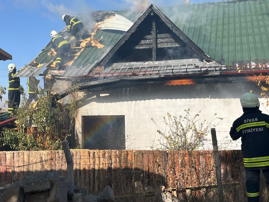 İşhan köyünde yangın (Video)