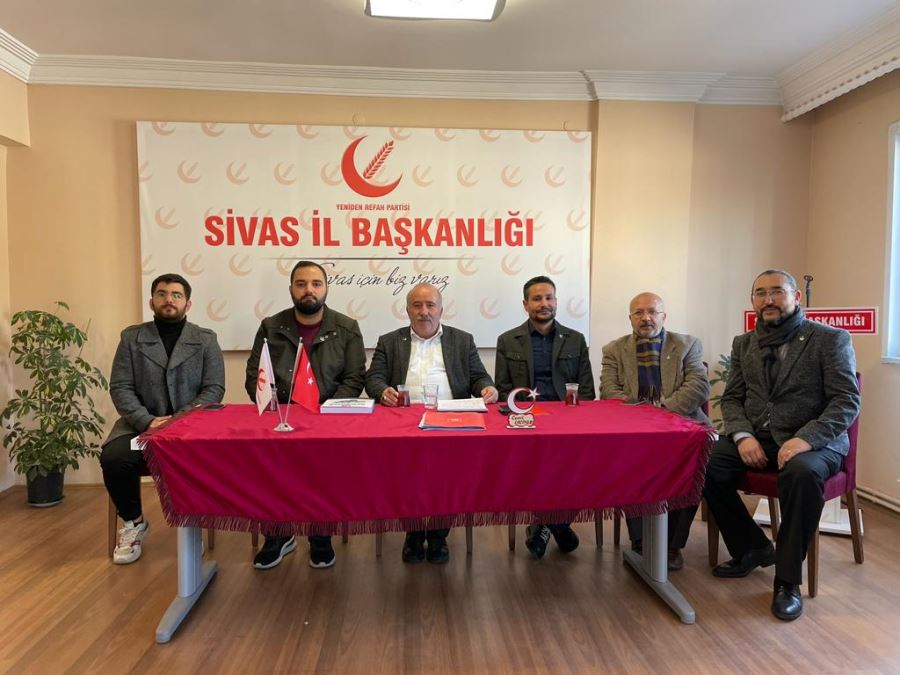 ‘EN HIZLI BÜYÜYEN PARTİYİZ’