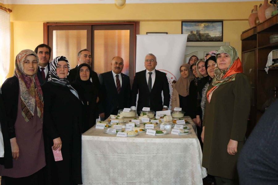 Peynir kursunu ziyaret etti