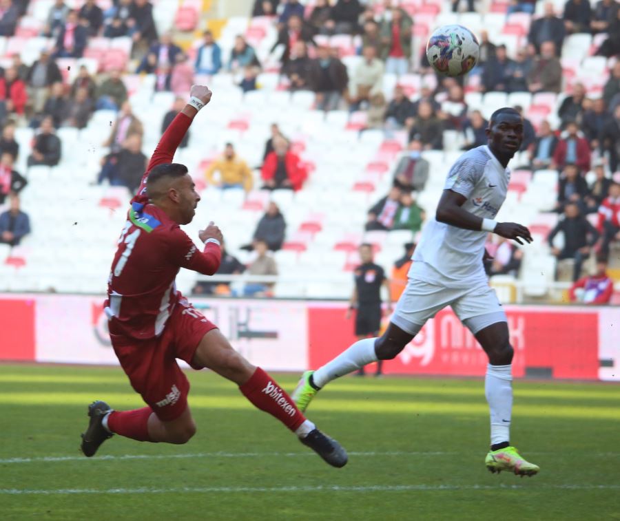 5. BERABERLİĞİNİ ALDI