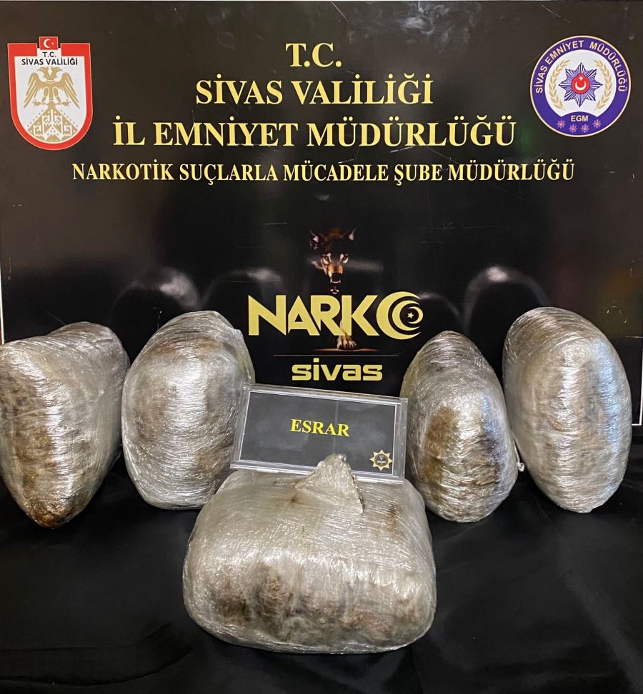 5 kilo esrar yakalandı