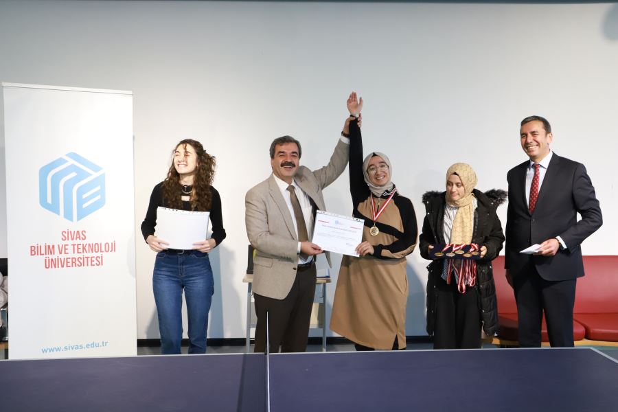 Kıyasıya rekabet ettiler