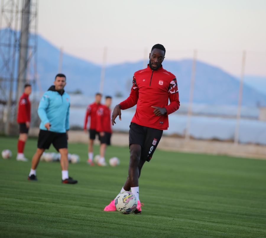 “TRANSFER  ARAYIŞIMIZ VAR”