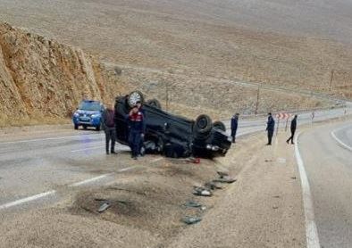 Sivas'ta iki ayrı trafik kazasında 7 kişi yaralandı