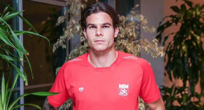 Sivassporlu Charisis Konferans Ligi'nde şampiyonluğa inanıyor