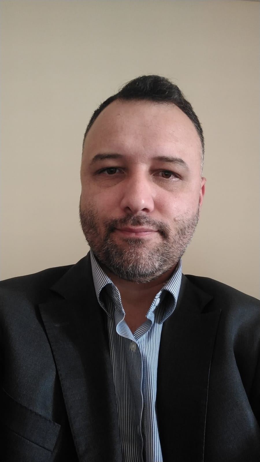 Sağlık çalışanları itibarsızlaştırılıyor