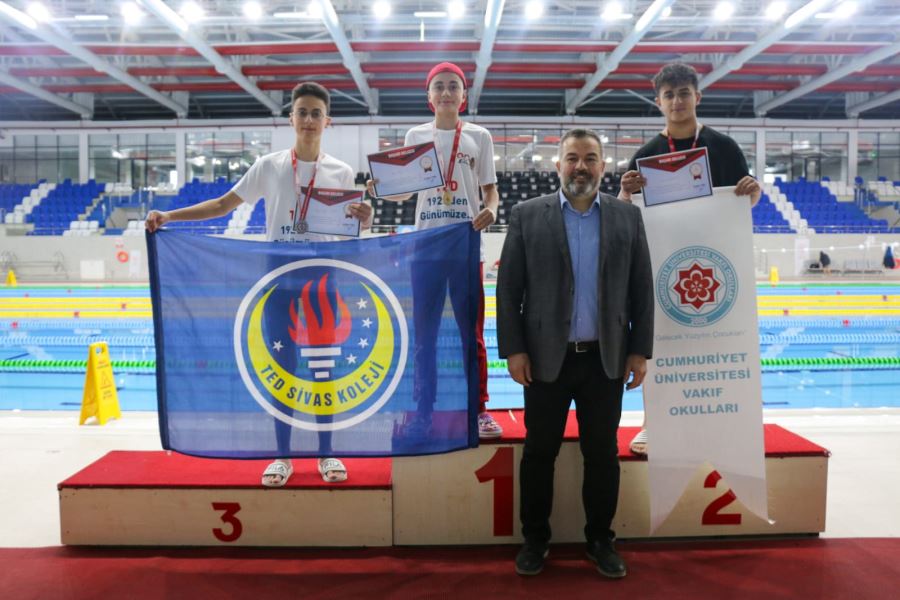 Dereceye girebilmek için kulaç attılar