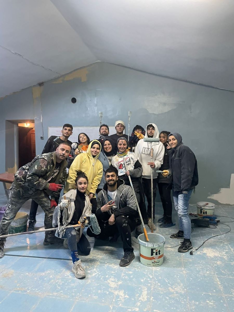 Köy okulunu masal evine çevirdiler