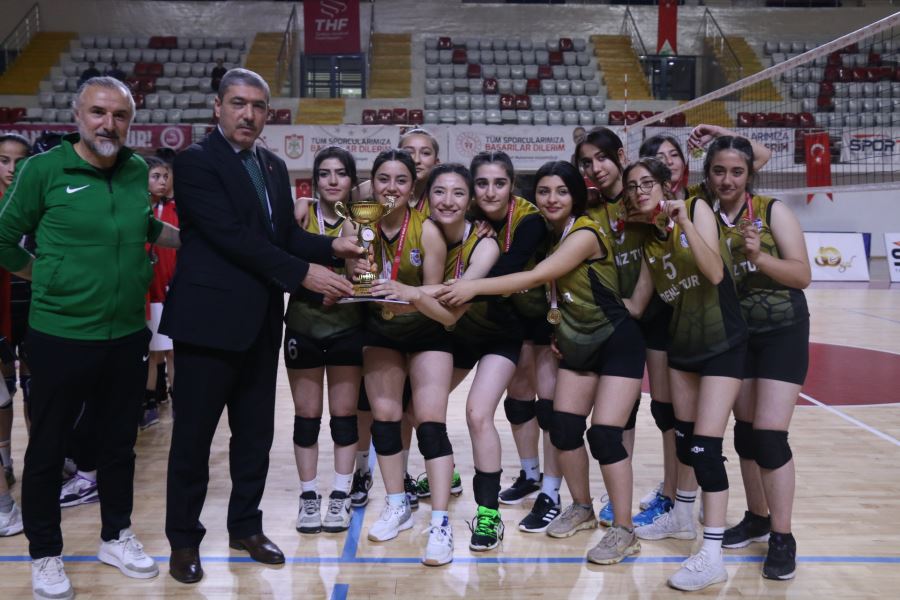 VOLEYBOLUN  ŞAMPİYONLARI