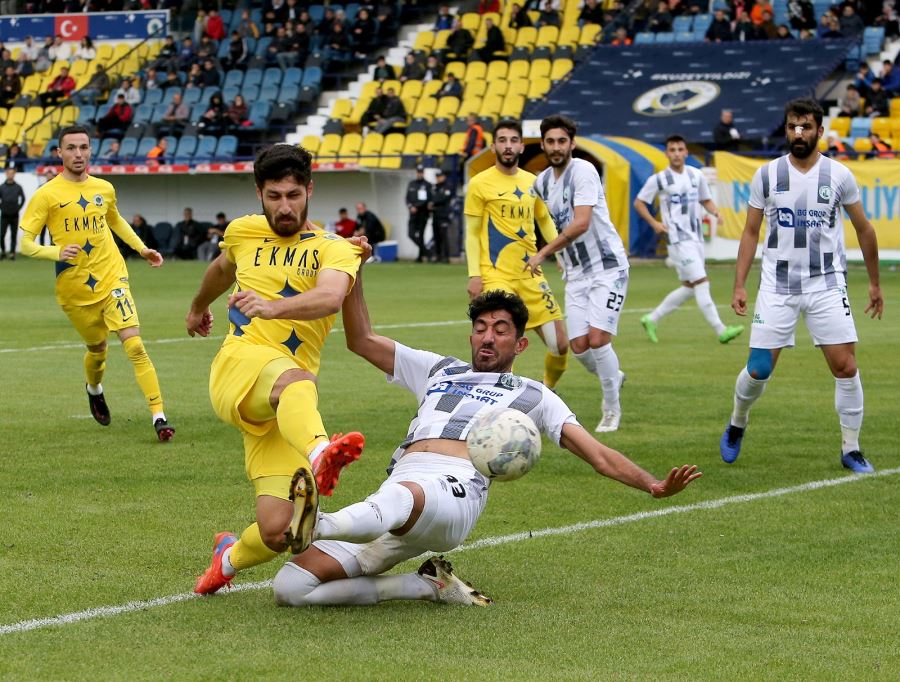 İlk yarının son maçına çıkıyor