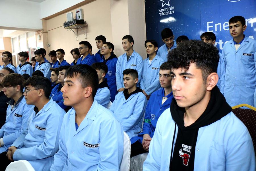 Dersi son teknolojiyle öğrenecekler