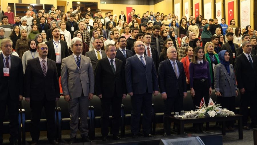 Birlikte geleceğe yürüyeceğiz