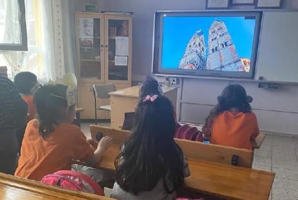 Akıncılar'da "Bir Dünya Aynı İnsan" projesi"