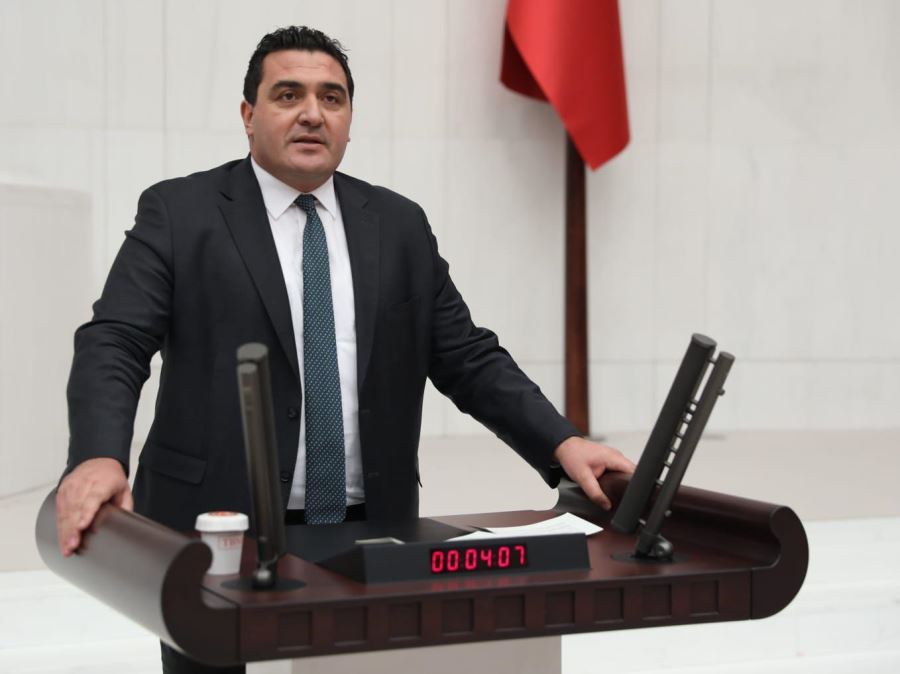 Divriği’deki yapılmayan okulları sordu