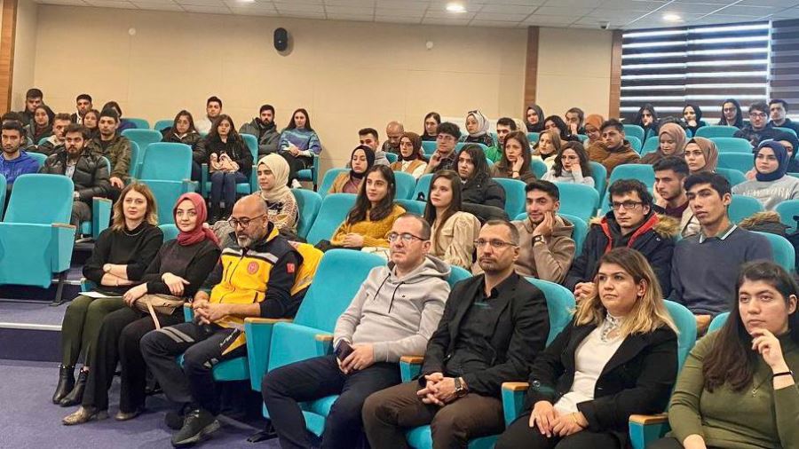 Acil sağlık hizmetleri anlatıldı