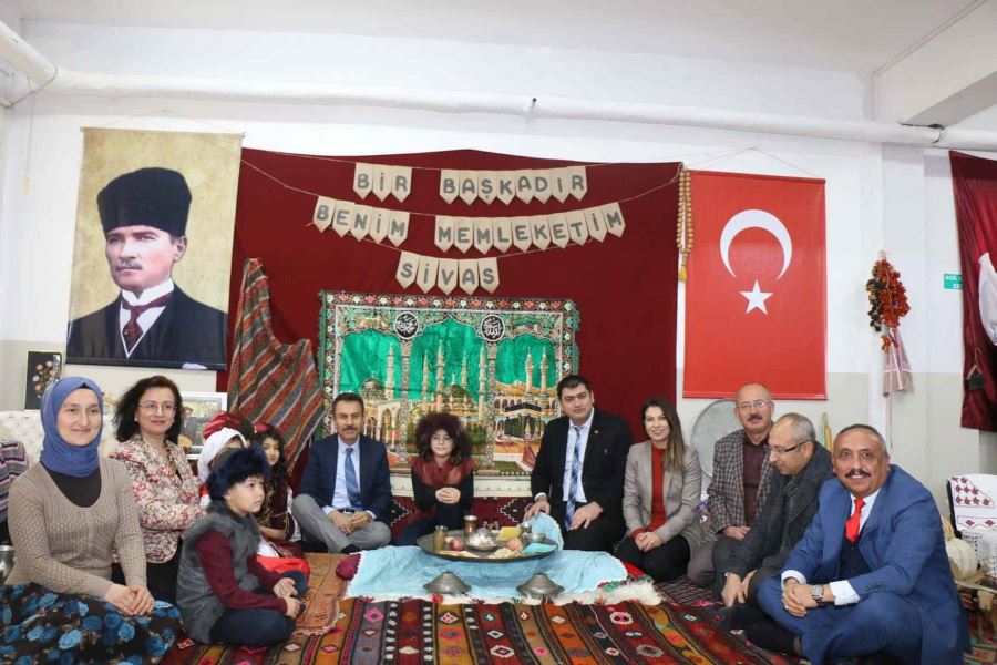 İlkokul öğrencilerinden sergi