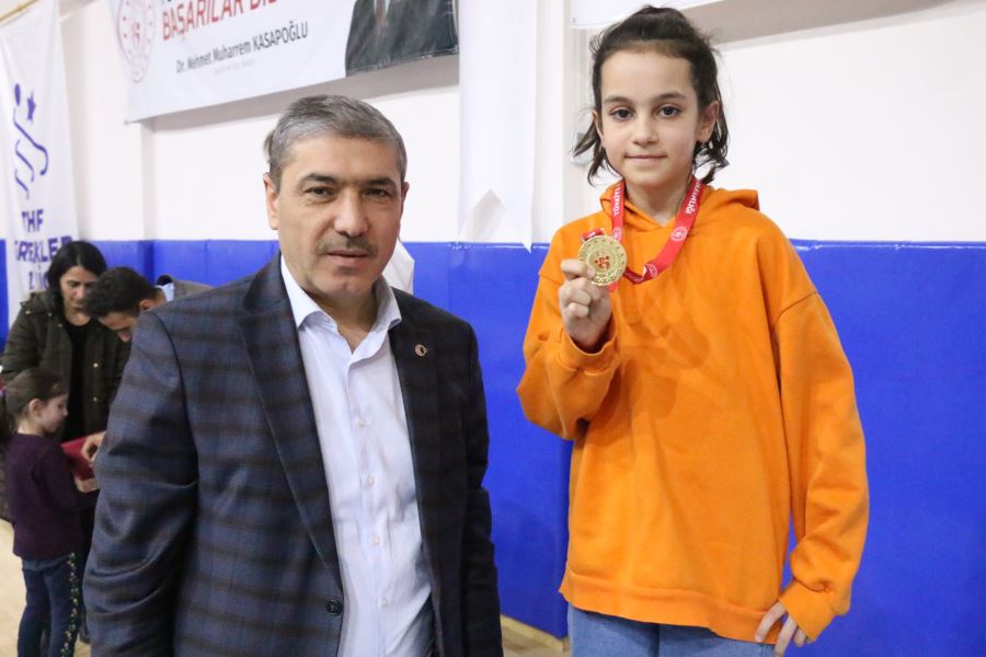 PERFORMANSLAR BEĞENİLDİ