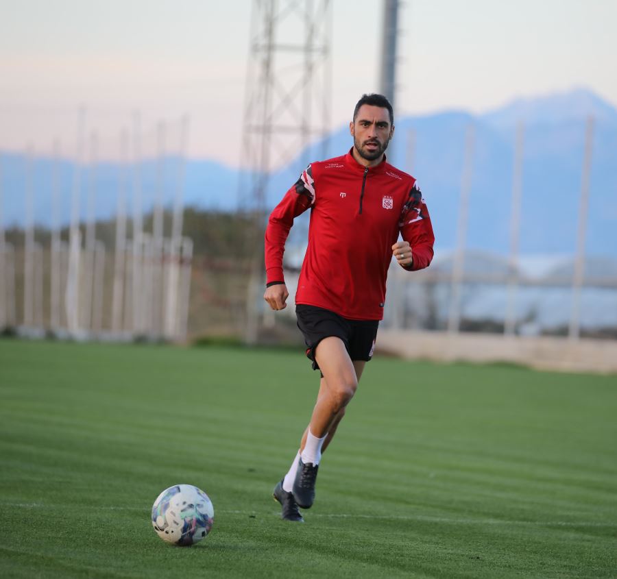 UĞUR CİMBOM YOLCUSU