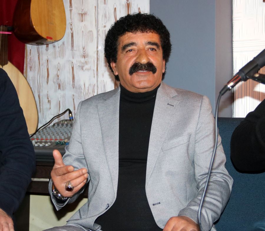 Müslüm Gürses'e benzerliğiyle dikkat çekiyor