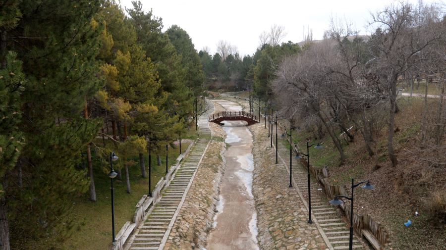 Fotoğraflar kuraklığı gözler önüne serdi