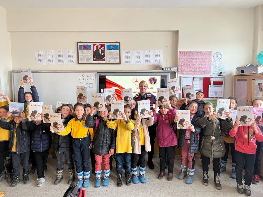 Jandarmadan akran zorbalığı dersi