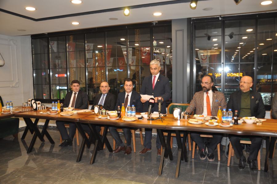 Tokatlı bürokratlar buluştu (Video)