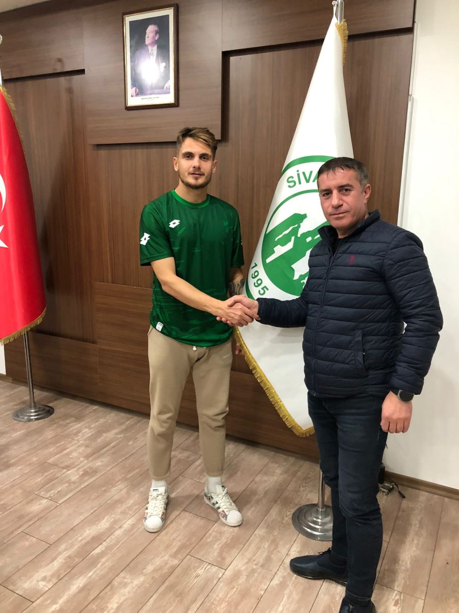 Takıma yeni bir stoper