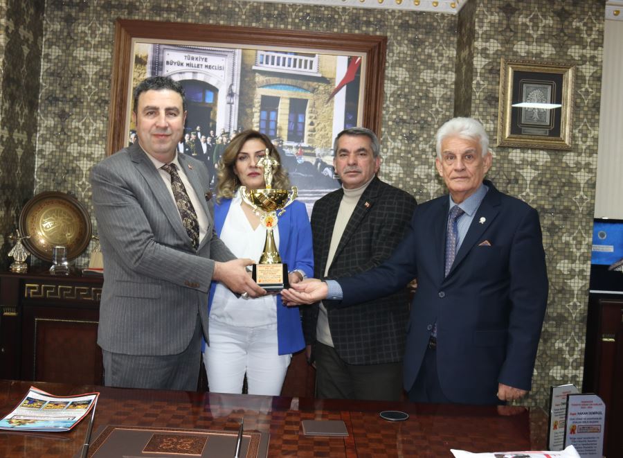 Kadın kuaförlerinin şampiyonu oldu