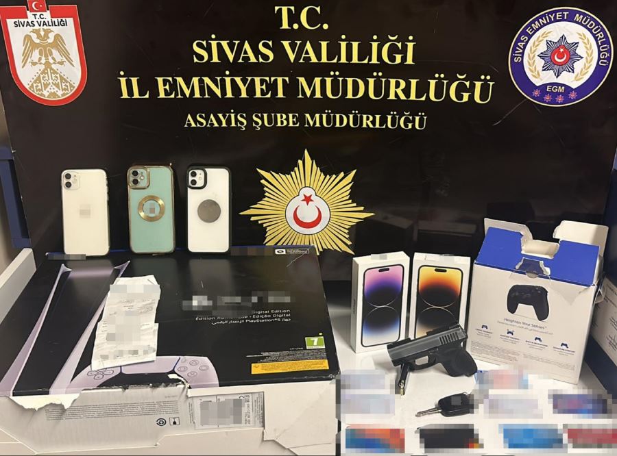 Binlerce liralık cep telefonunu çaldı