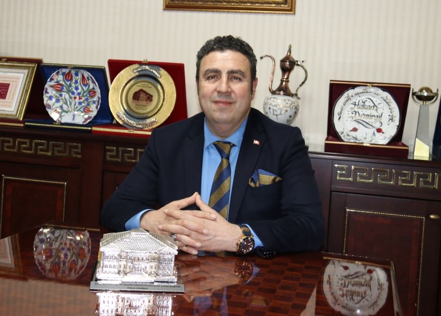 ESNAF MÜJDE BEKLİYOR