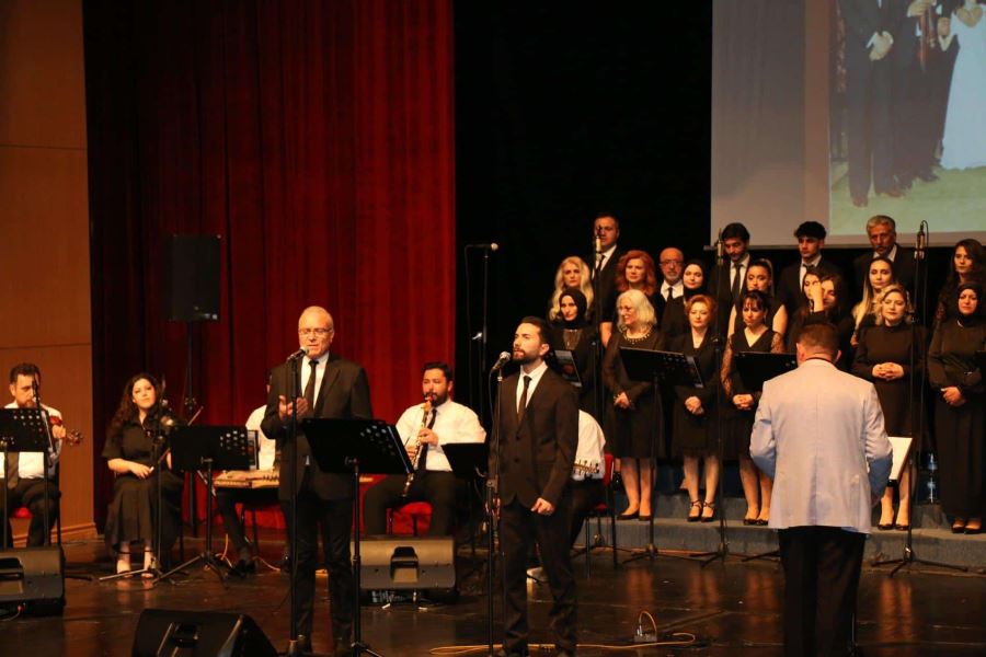 Aşık Veysel türküleri seslendirdiler