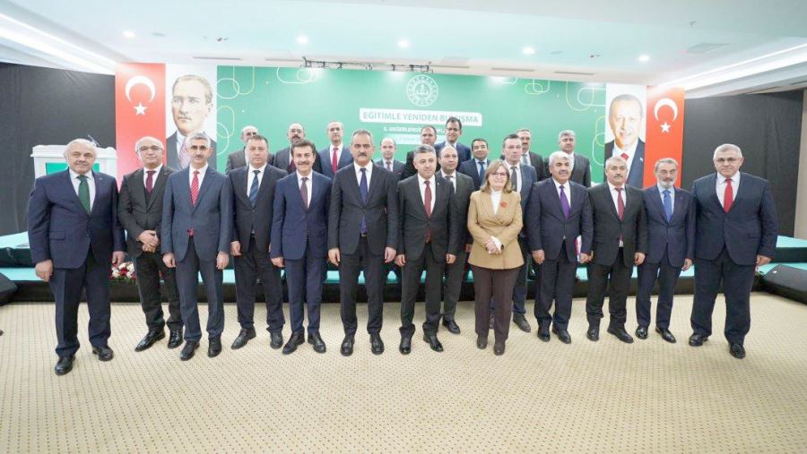 Değerlendirme toplantısına katıldı