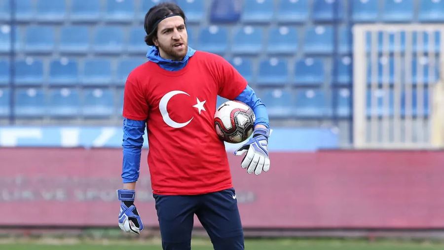 Kaleci Ahmet’ten acı haber