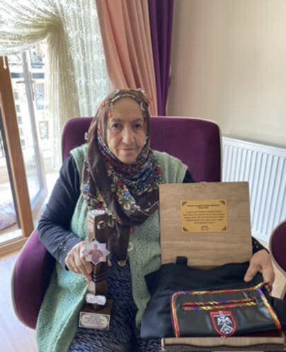 Şehit annesinden anlamlı bağış