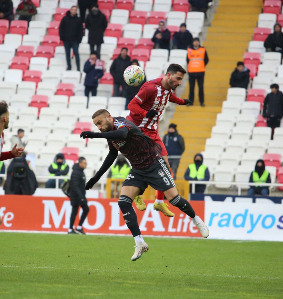 Sivasspor’un 3 haftalık maç programı belli oldu