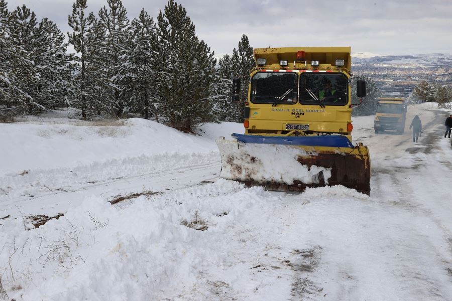 3 bin 486 kez kapanan yollar yeniden açıldı (video)