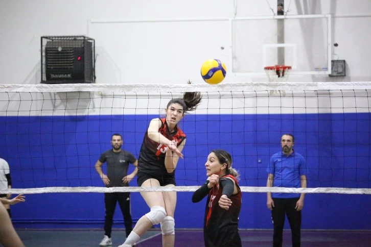 8 Takım Sivas'a Geliyor