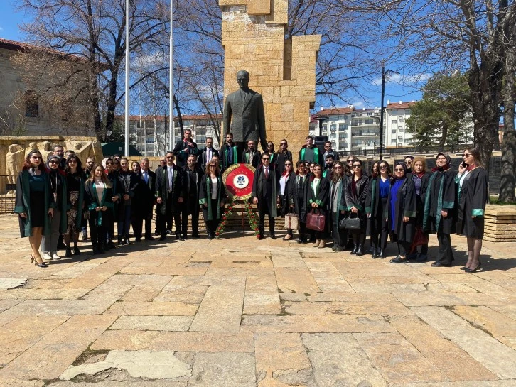 Depremde Ölen 121 Avukat Anıldı