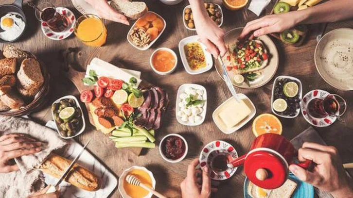 Reflü Hastaları İçin İftar ve Sahur Önerileri
