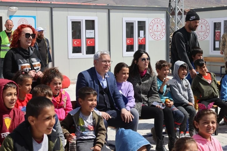 Çocuklara Tiyatro Morali