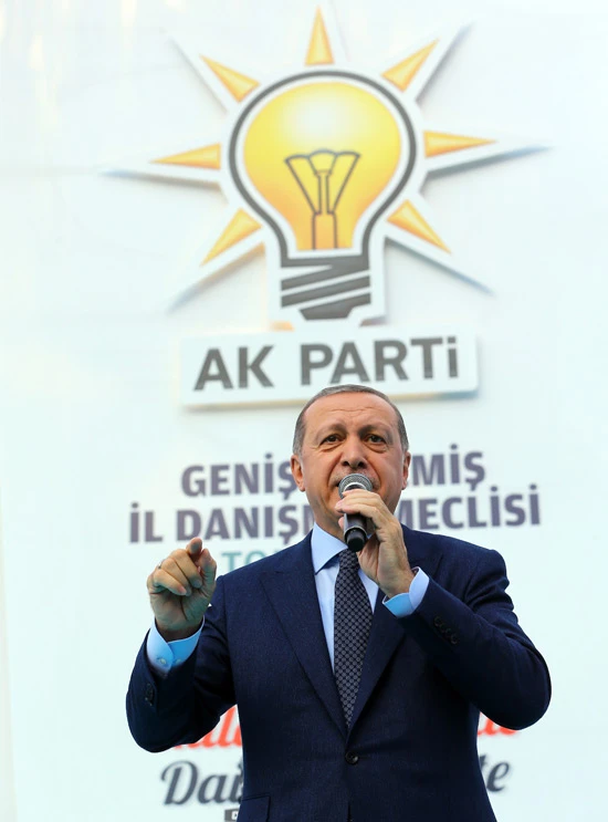 AK Parti Milletvekili Listesini YSK’ya Teslim Etti