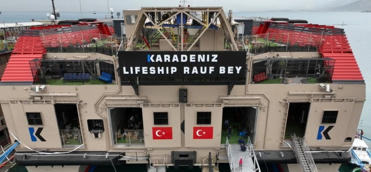 "Rauf Bey Gemisi" Öğrencilere Hizmet Veriyor